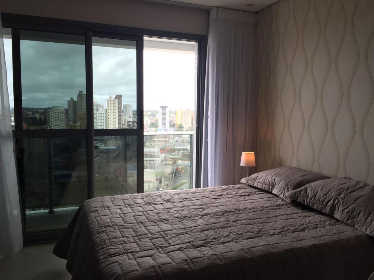 Estudio Moderno Com Linda Vista Para A Serra Curitiba Kültér fotó